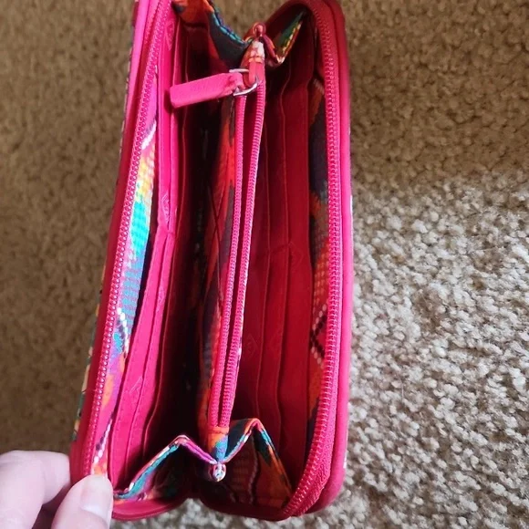 Vera Bradley Full size Wallet - Picture 3 of 4